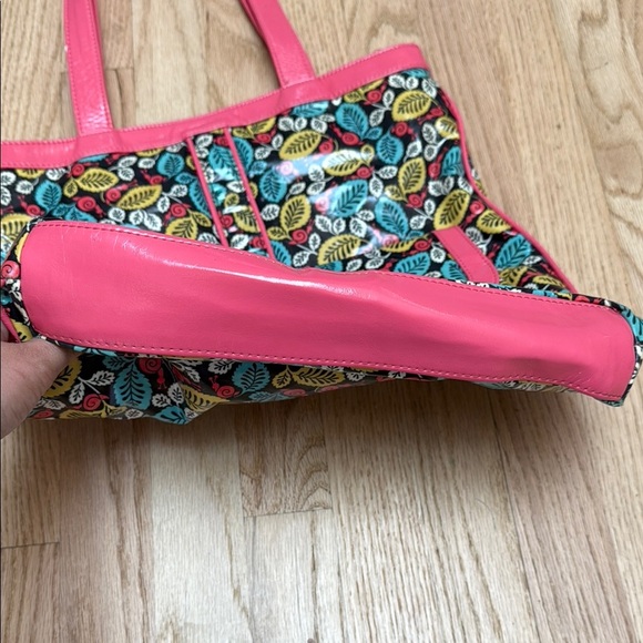 Vera Bradley Discontinued Frill Collection Vinyl - Picture 4 of 11
